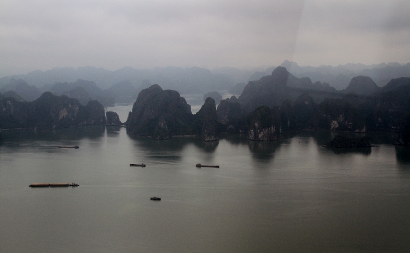 2019-04-10 Halong Bay 018 (800x495)